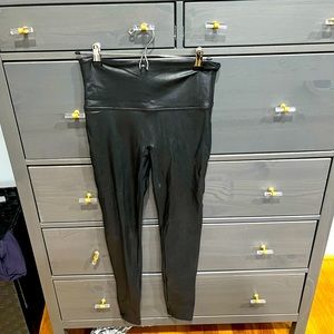 SPANX faux leather leggings L